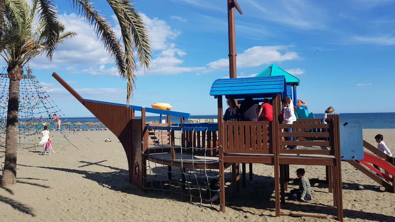 Apartamentos Cristamar Centro Y Playa 에스테포나 외부 사진